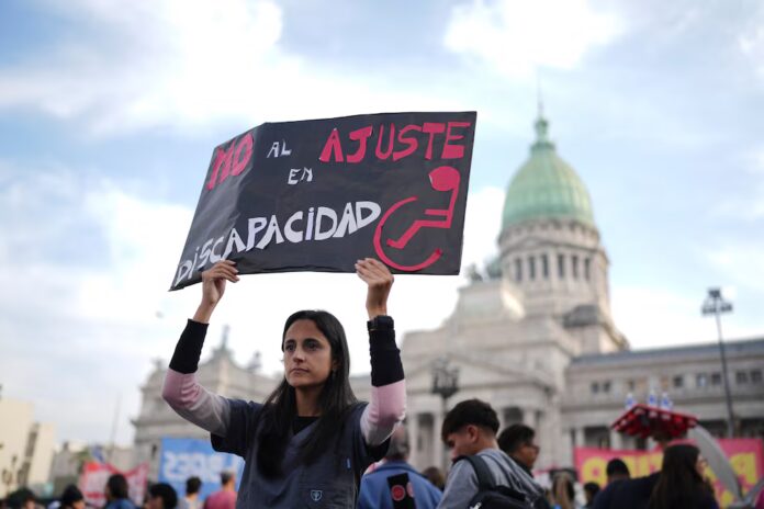 Reclamo por recortes en las prestaciones a los discapacitados (Fuente: Infobae)